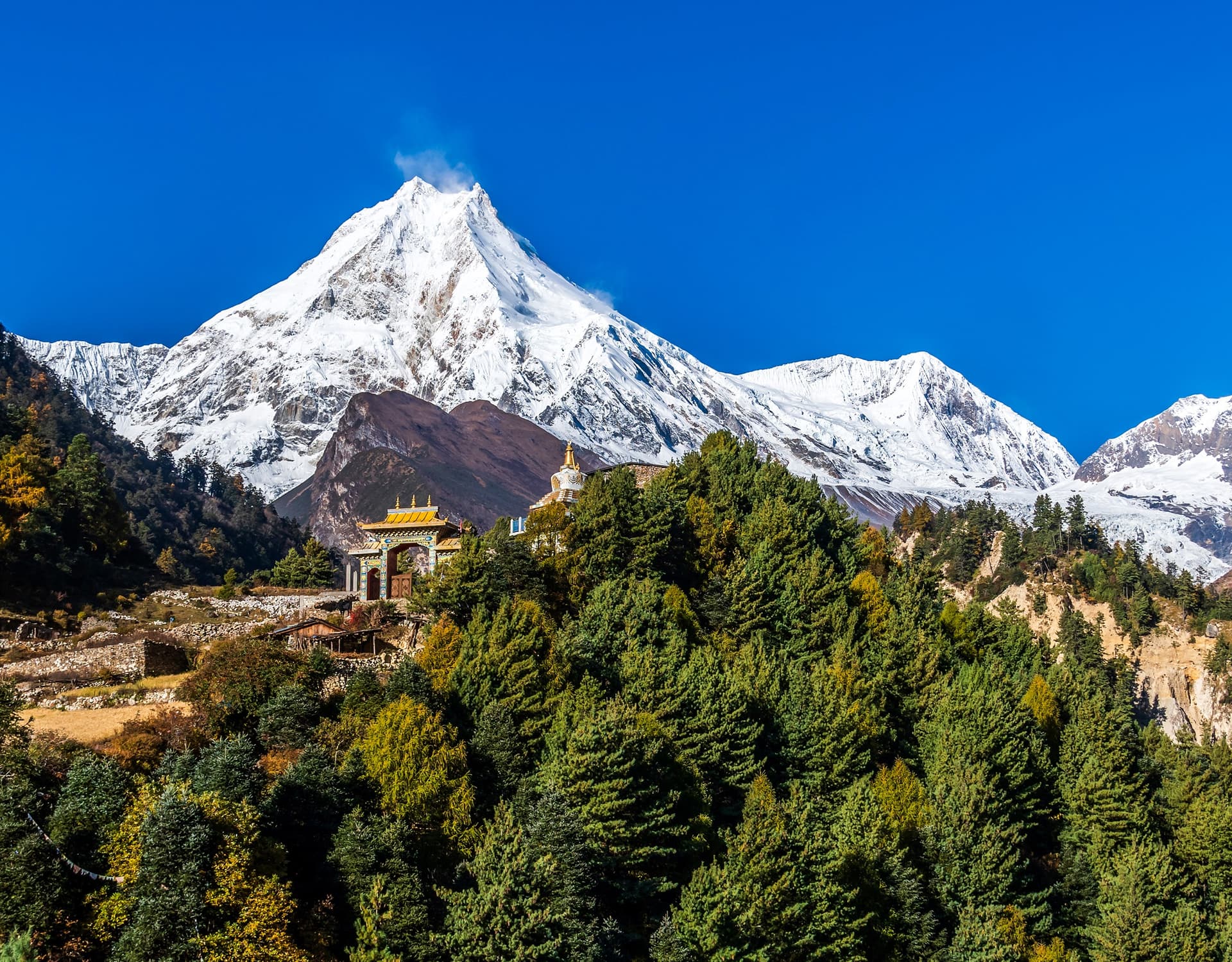 Manaslu Circuit Trekking